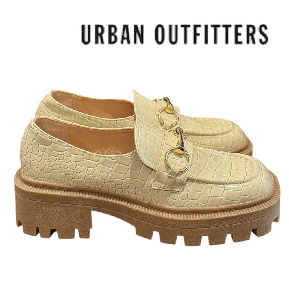 NEW Urban Outfitters UO Shoes Women's Boca Croc Cream Platform Loafers 8